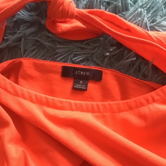 K Crew orange long sleeve top with cutout  back detail - size S - Picture 3 of 3